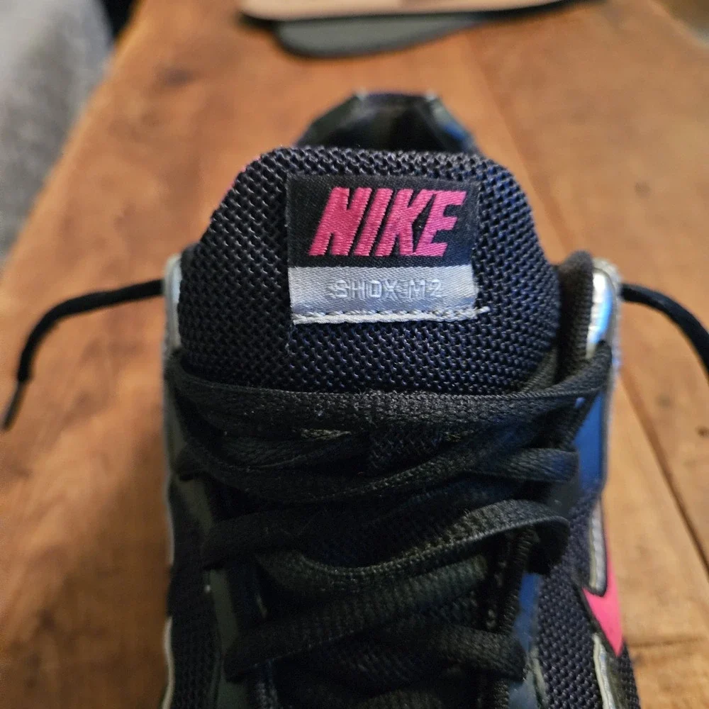 Nike Shox M2‎ Womens 7.5 Black Hot Pink Silver 2009 370838-061